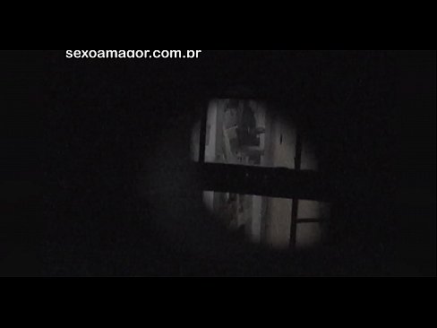 ❤️ Блондинку тайно снимает на видео соседский вуайерист, спрятанный за полыми кирпичами ❤️ Шлюхи на сайте milf-nut-net.ru ️